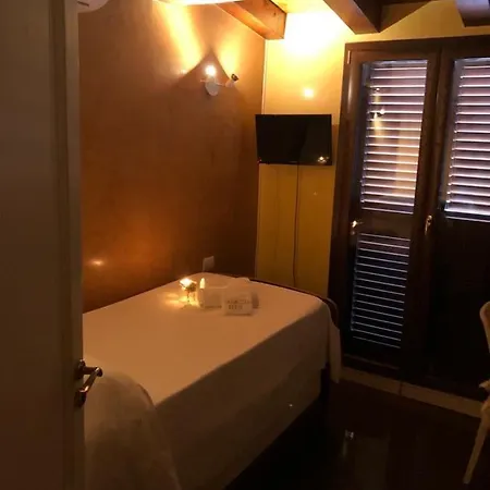 Palazzo Eliss Di Bartocci Srl * Margherita Di Savoia